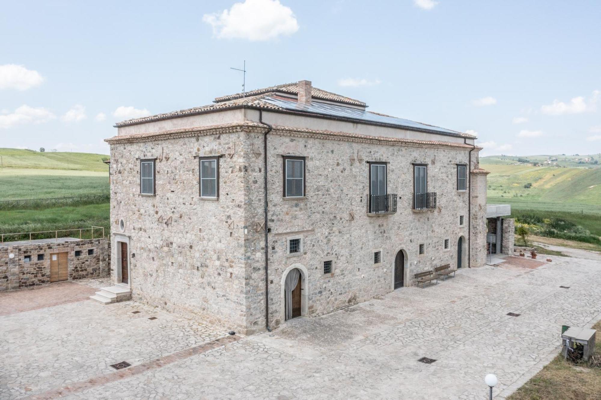 Dimora Schioppo - Irpinia Appartement Calitri Buitenkant foto